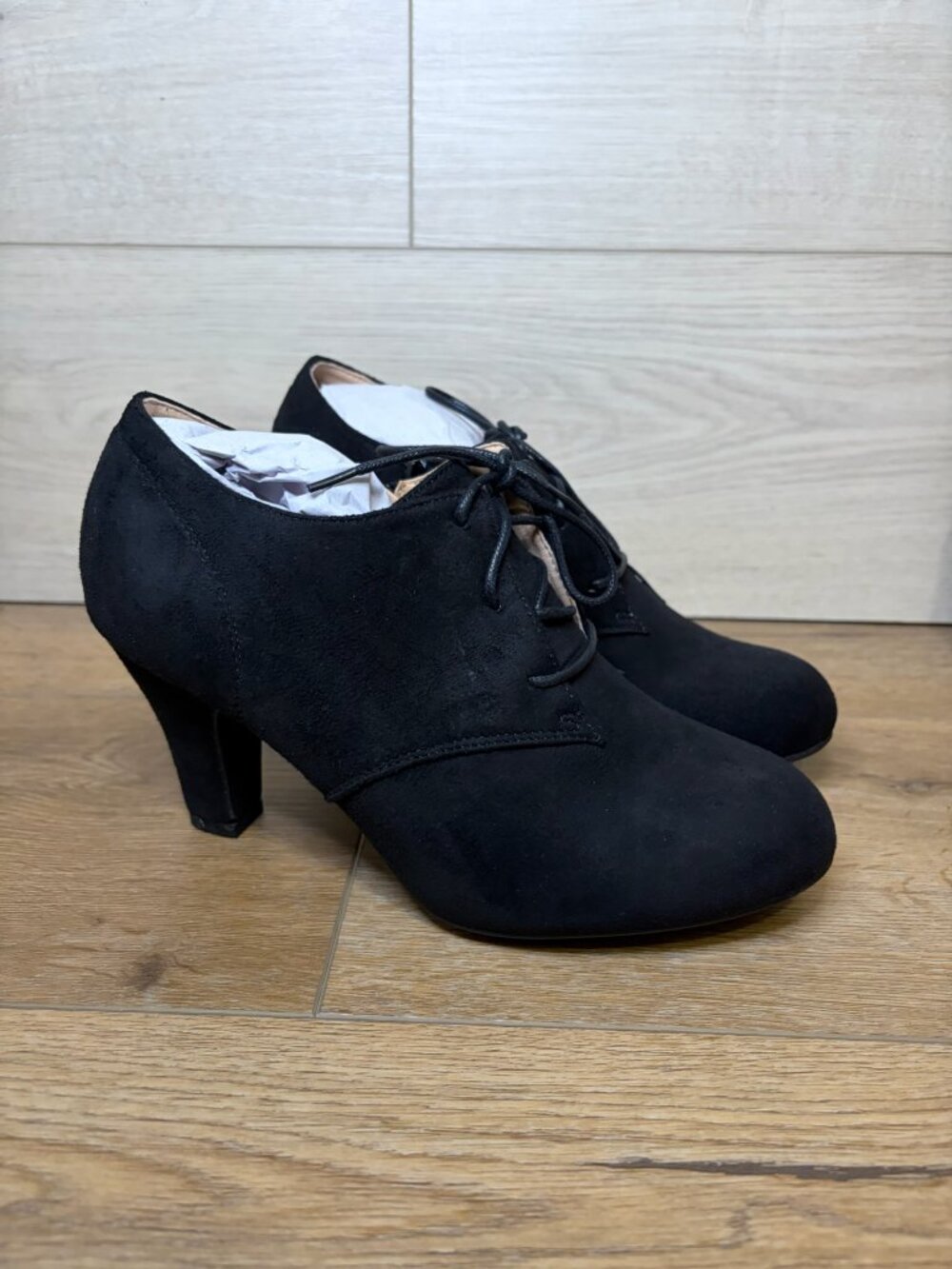 Journee Collection LEONA Black Suede Lace-Up Ankle Boots Women 8